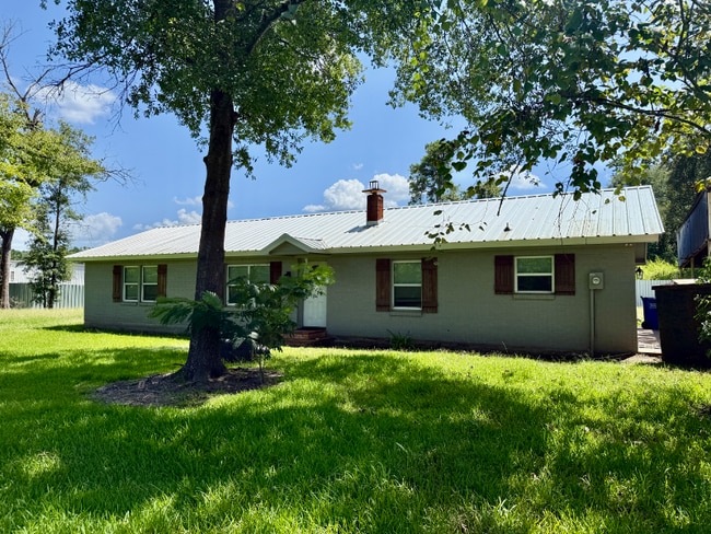 Building Photo - 3906 E Denman Ave