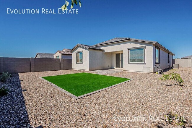 Building Photo - 11461 E Ulysses Ave