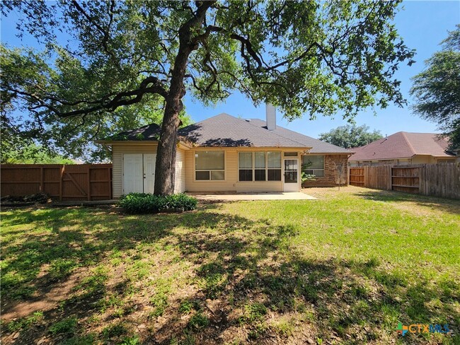 Building Photo - 1771 Oak Glen