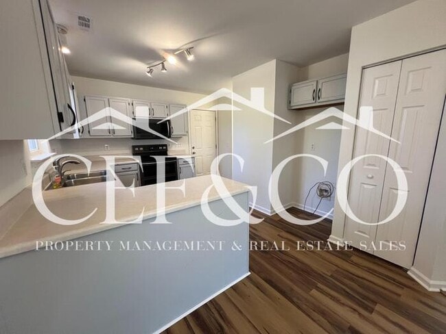 Building Photo - Lovely home now available in Duncan