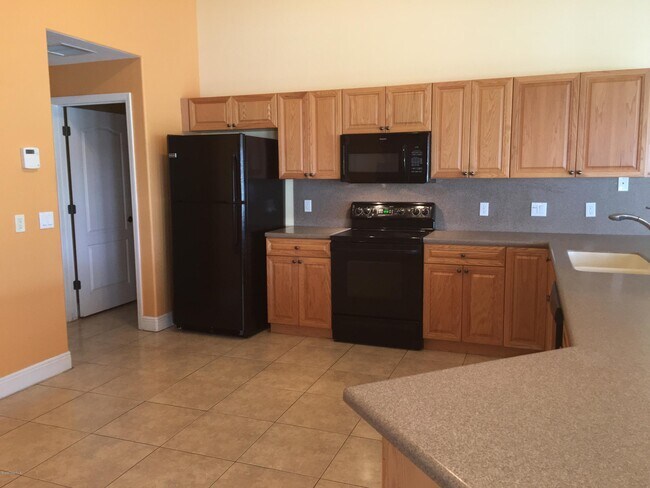 Building Photo - 3582 Tipperary Dr