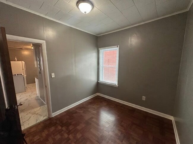 Building Photo - 207 Morgan St