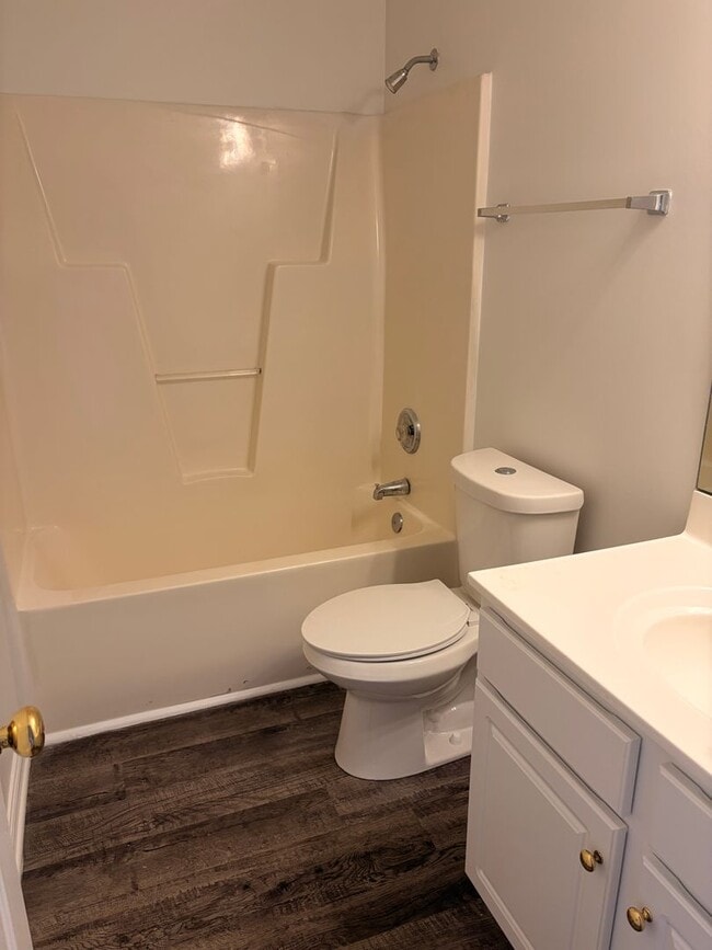 Building Photo - 4617 McClelland Dr