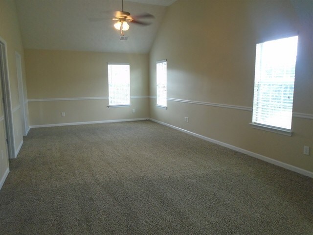 Building Photo - 131 Cottonbelle Dr