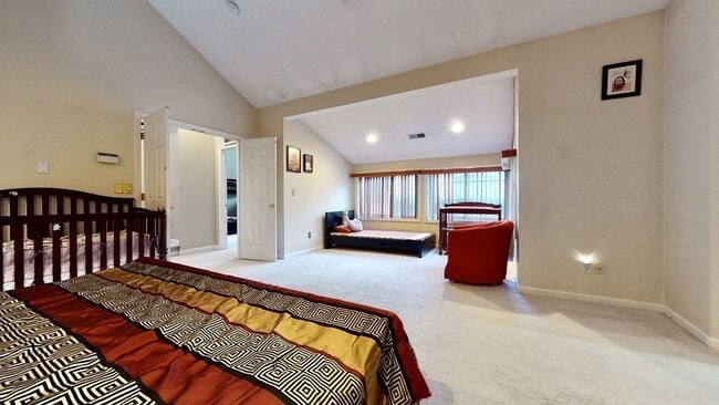 Building Photo - 445 Captain Eames Cir