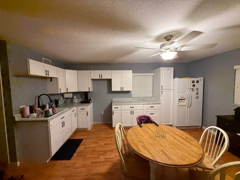 Building Photo - 220 St George Dr