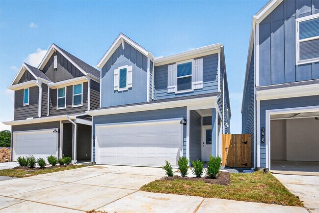 Building Photo - 3511 Goldfinch Wds Dr