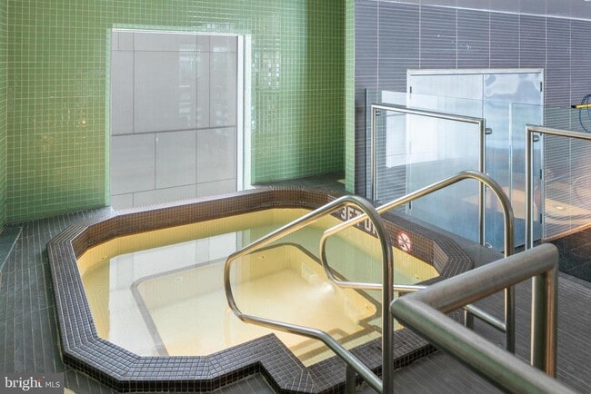 Building Photo - 1414 S Penn Square