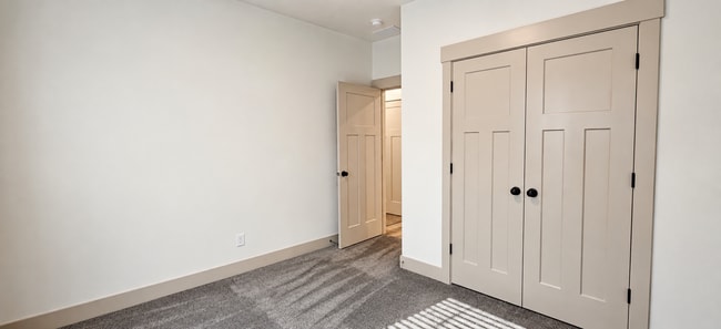 Building Photo - 654 N 3511 E