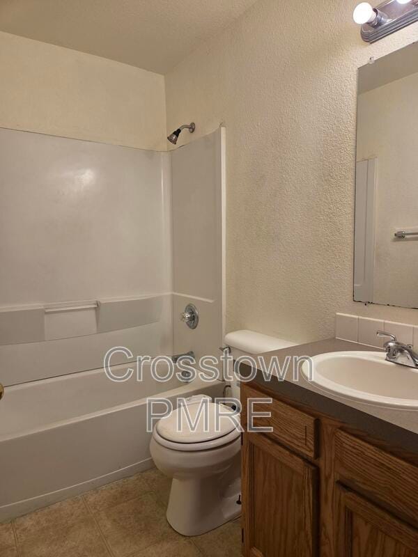 Building Photo - 2322 Quay St