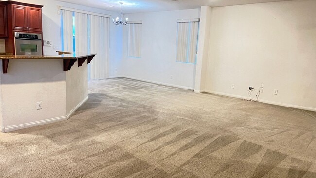 Building Photo - BEAUTIFUL 2,327 SQ FT, 3 BDRM, 2.5 BTHRM, 2 CAR GARAGE, LOCATED NEAR SCHOOLS, SHOPPING, HOSPITAL ...