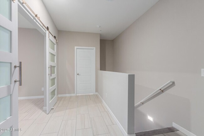 Building Photo - 2134 W Harmont Dr