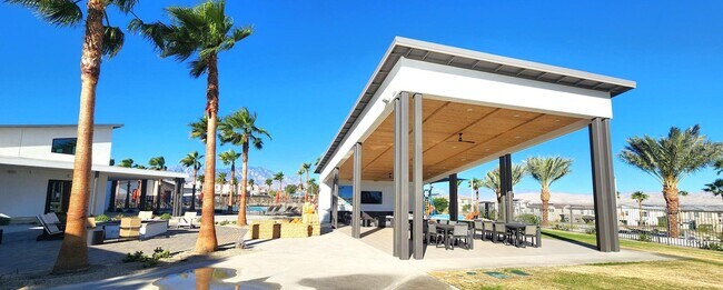 Building Photo - 35770 McCarthy St