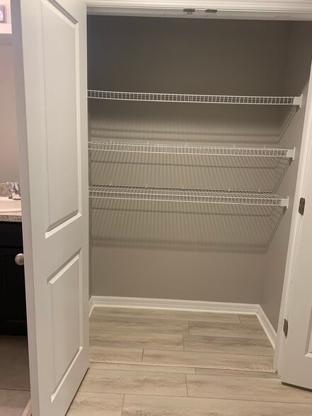 Building Photo - 3915 Bramblewood Loop