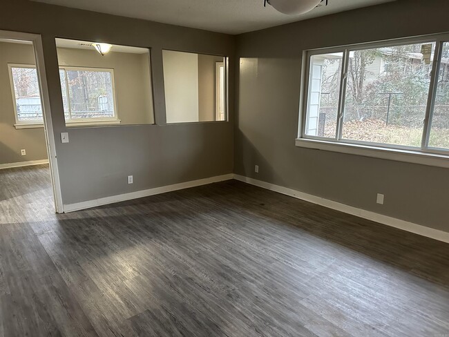 Building Photo - 6432 Tulip Rd