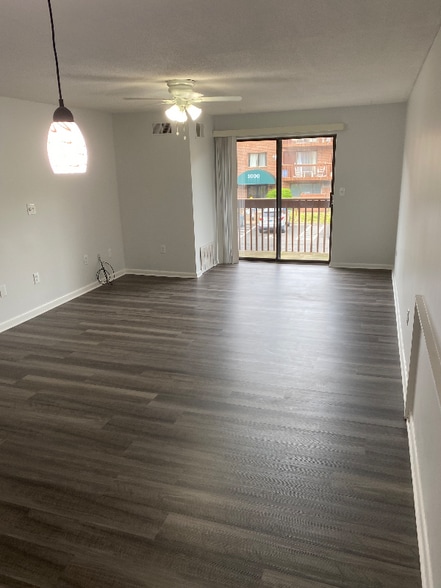 Building Photo - 2216 Harbor View Dr