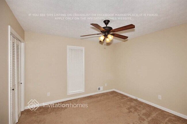 Building Photo - 261 Rustic Ridge Dr NE