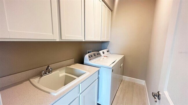 Building Photo - 3806 Savanna Palms Ct