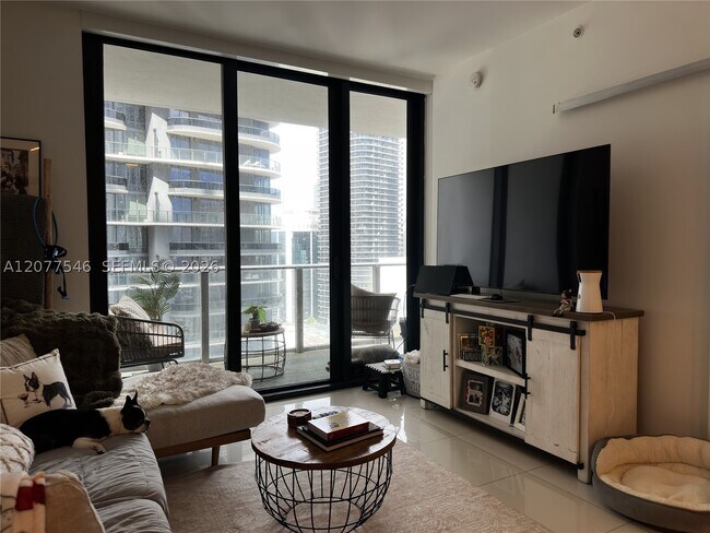 Building Photo - 1010 Brickell Ave