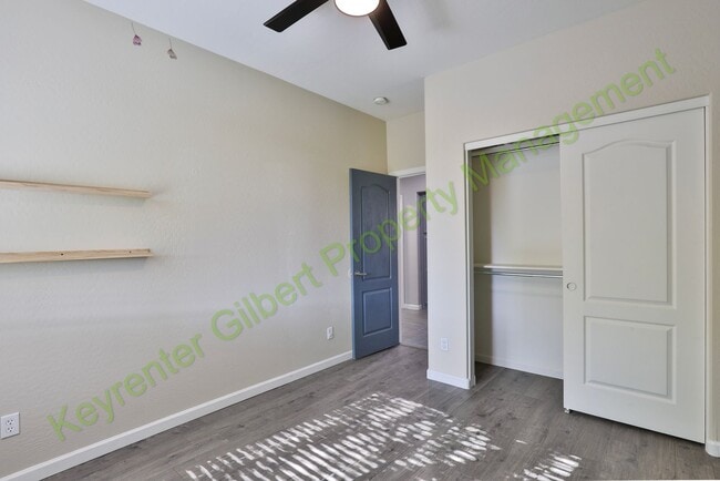 Building Photo - Spacious 4-Bedroom Home with Pool in Gilbe...