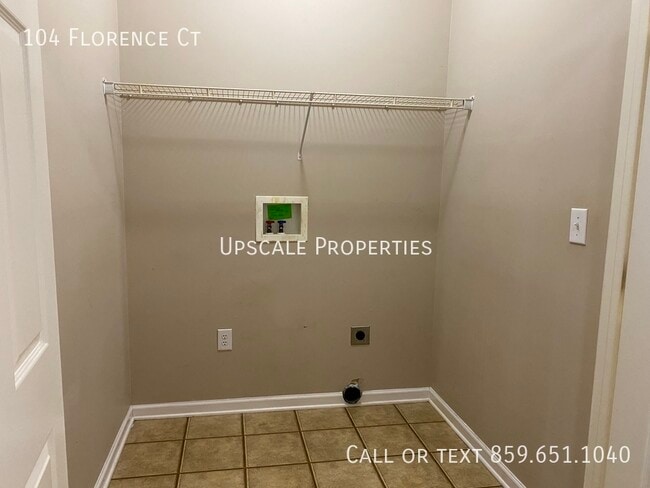 Building Photo - 104 Florence Ct