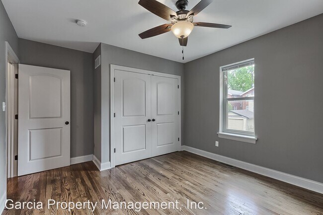 Building Photo - 5204 Oleatha Ave