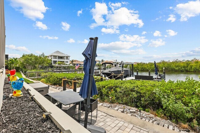 Building Photo - Waterfront Luxury Living | Private Dock + Direct Tampa Bay Access