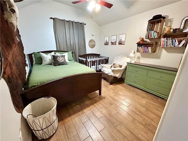 Building Photo - 7005 Vineyard Dr