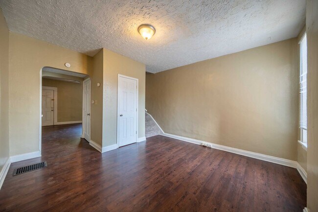 Building Photo - Available Now! Located in Merion Village, ...