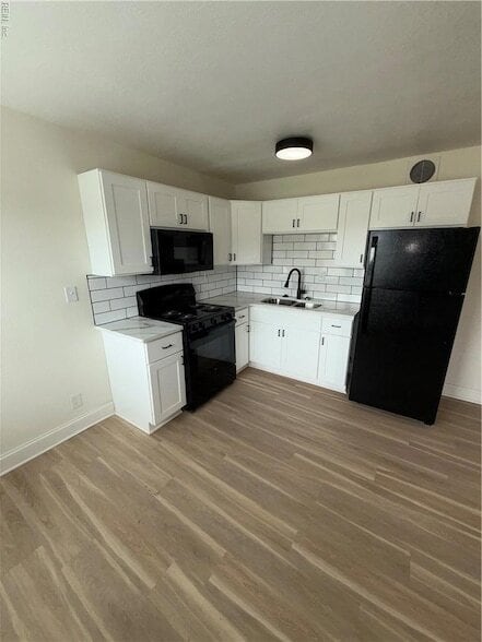 Building Photo - 9654 Selby Pl