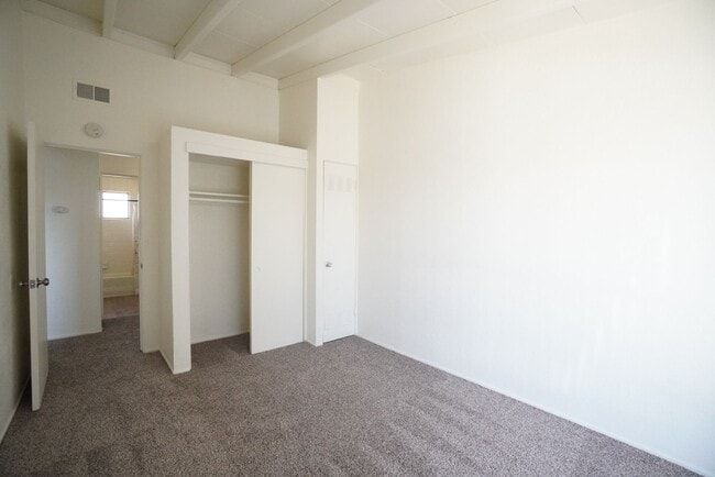 Building Photo - 6548 Stoneman Dr