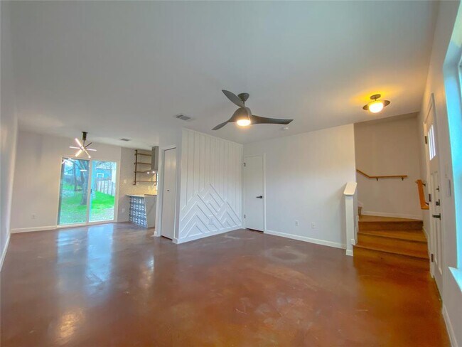 Building Photo - 7208 Meador Ave