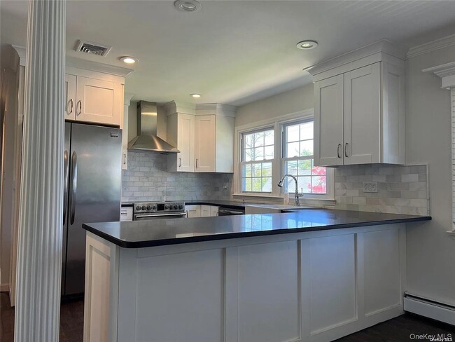 Building Photo - 1 Cliftwood Dr