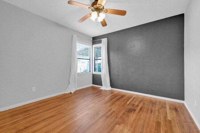 Building Photo - Charming Talmadge 2BR + Bonus Room