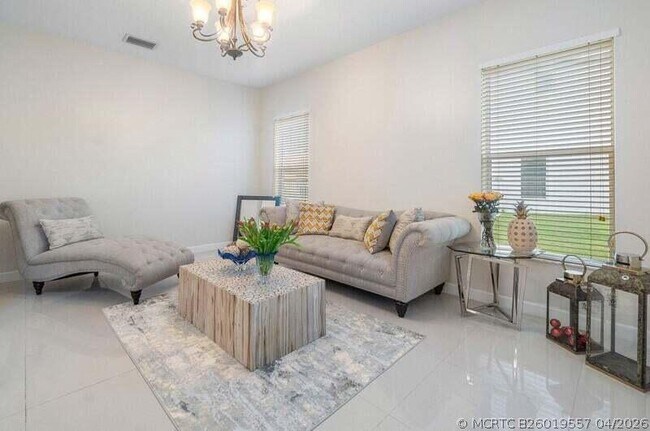Building Photo - 9271 Madewood Ct
