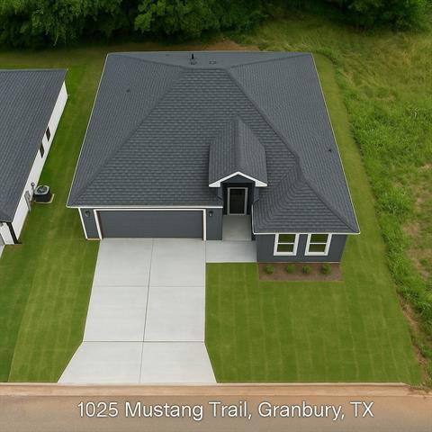 Building Photo - 1025 Mustang Trail