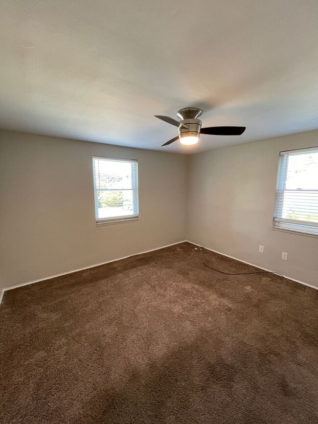 Building Photo - 139 Rodilin Dr