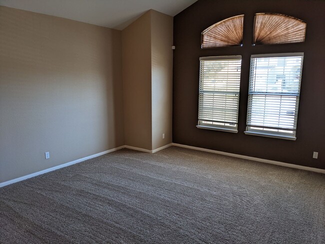 Building Photo - A Very nice and Large 4 Bedroom, 3 Bathroom, 2 STORY Home in Desert Shores!!!!