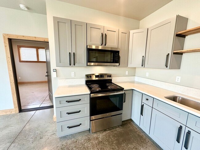 Building Photo - 121 E 26th Ave