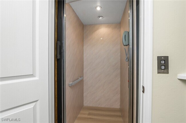 Building Photo - 3524 Windjammer Cir