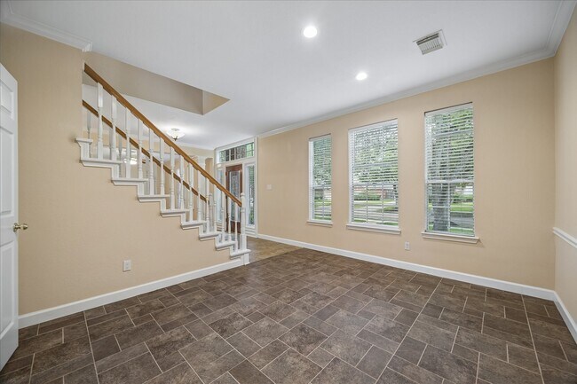 Building Photo - 16715 Colony Terrace Dr