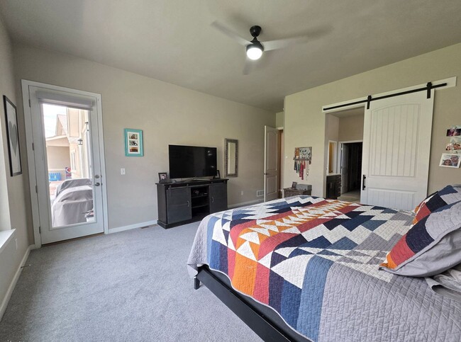 Building Photo - 5 Bed 4 Bath Home In Flying Horse North!!