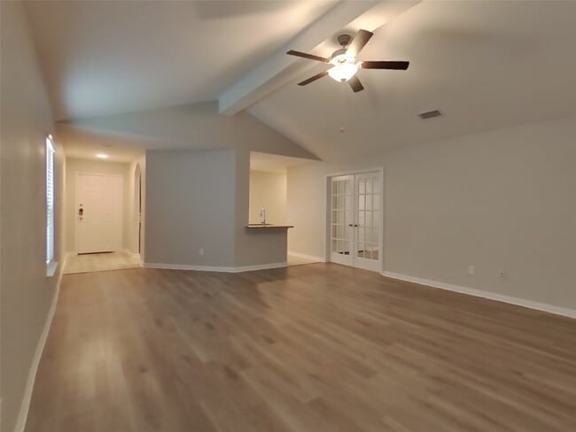 Building Photo - 23020 Shakespeare Dr