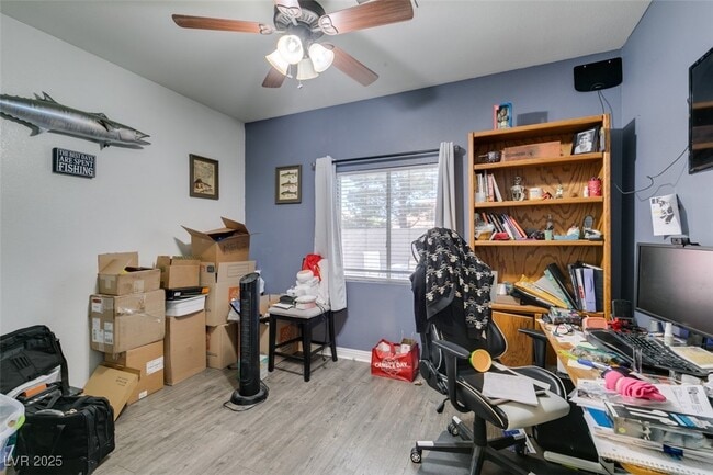 Building Photo - 1048 Painted Daisy Ave