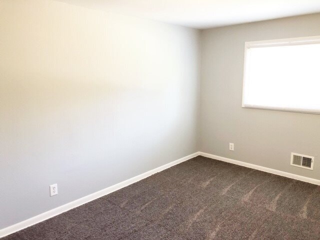Building Photo - EAST SIDE 4 BR HOME AVAILABLE NOW!