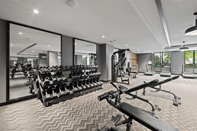 Building Photo - 1991 Main St