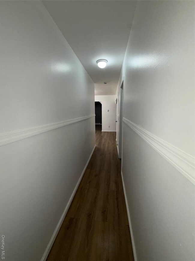 Building Photo - 546 Granny Rd