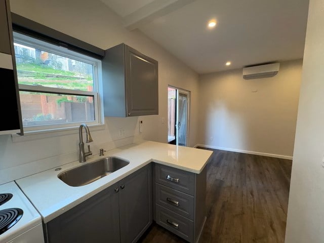 Building Photo - 538 Virginia St