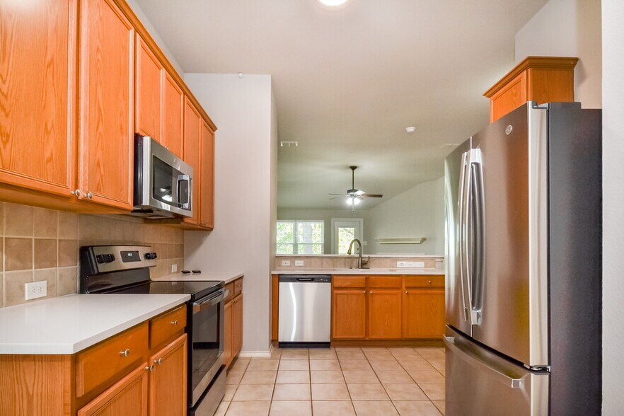 Building Photo - 3720 Allison Dr