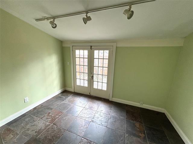 Building Photo - 3810 Whitehall Dr